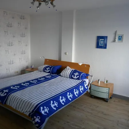 Wohnen Am Seglerhafen Mit Traveblick Im Kontorhaus Viele Extras Apartment Lubeck Exterior photo