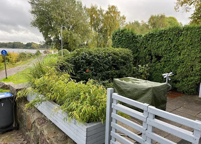 Wohnen Am Seglerhafen Mit Traveblick Im Kontorhaus Viele Extras