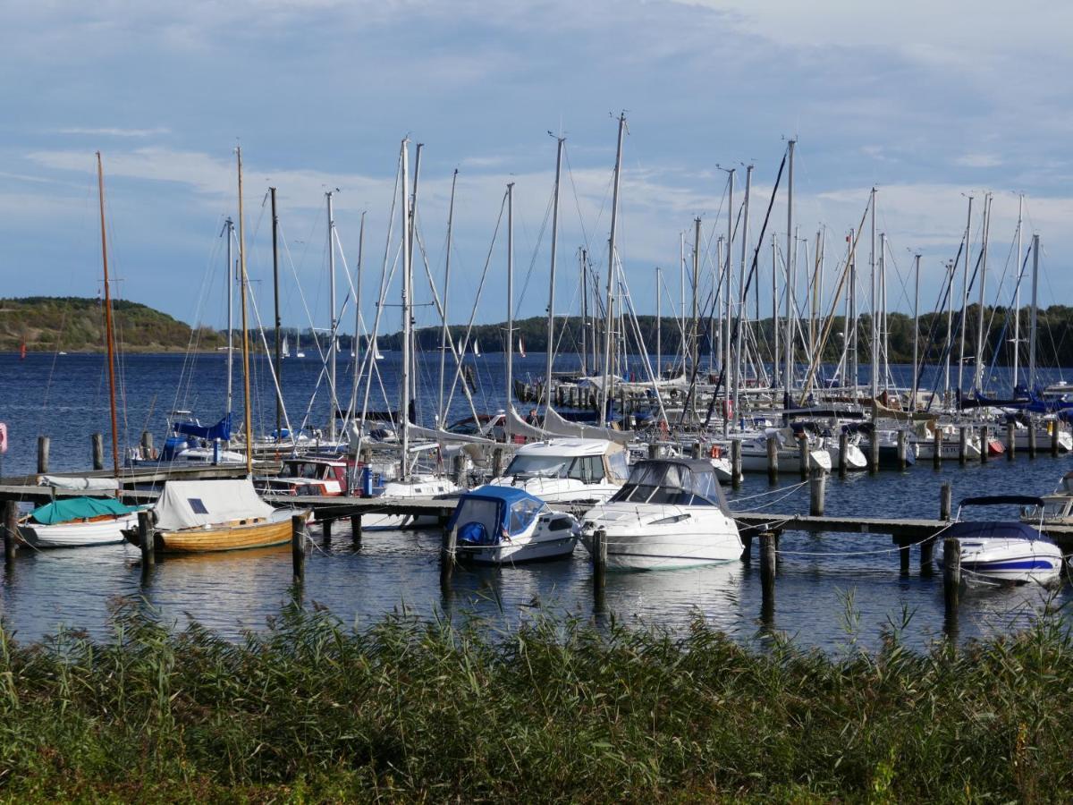 Wohnen Am Seglerhafen Mit Traveblick Im Kontorhaus Viele Extras * Любек
